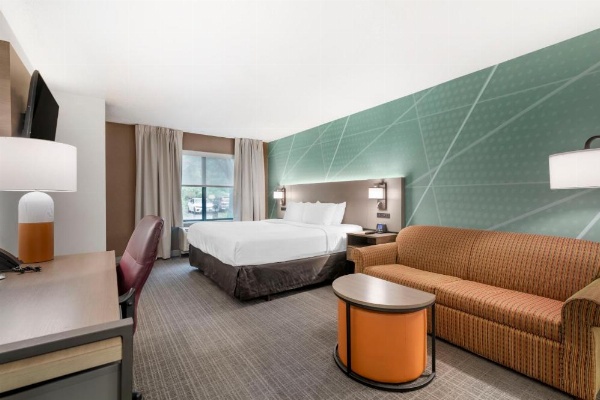 Comfort Inn & Suites image 18