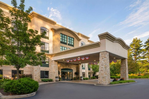 Comfort Inn & Suites image 21